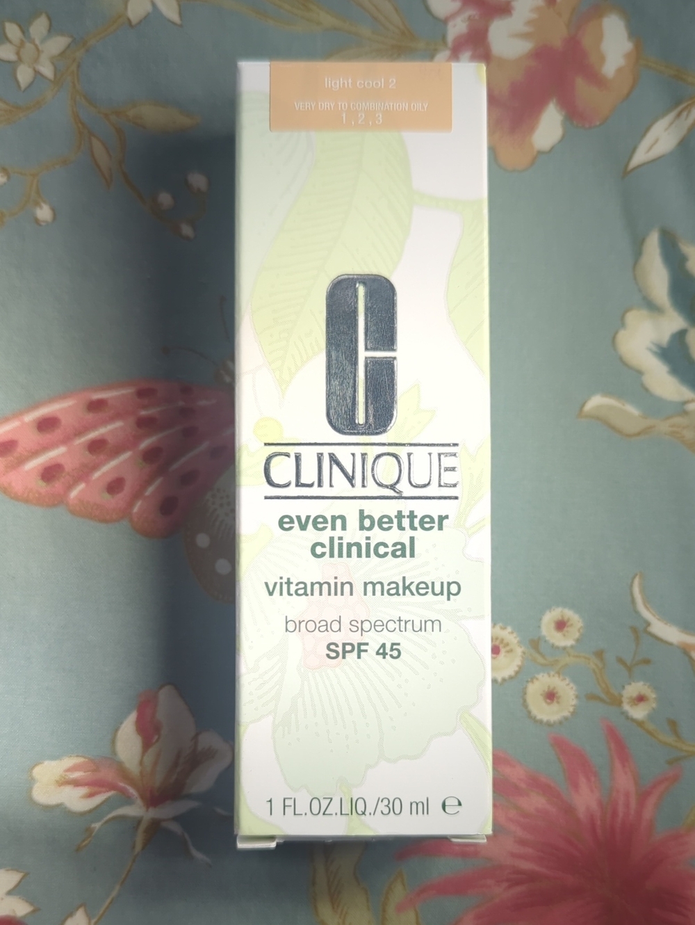 Clinique Light Cool 2 Even Better Clinical Vitamin Makeup SPF 45